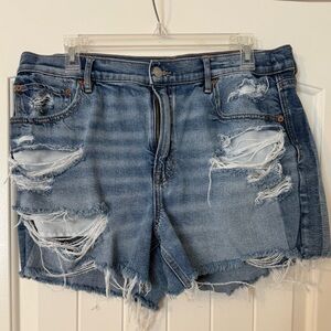 American Eagle Relaxed Shorts - 12